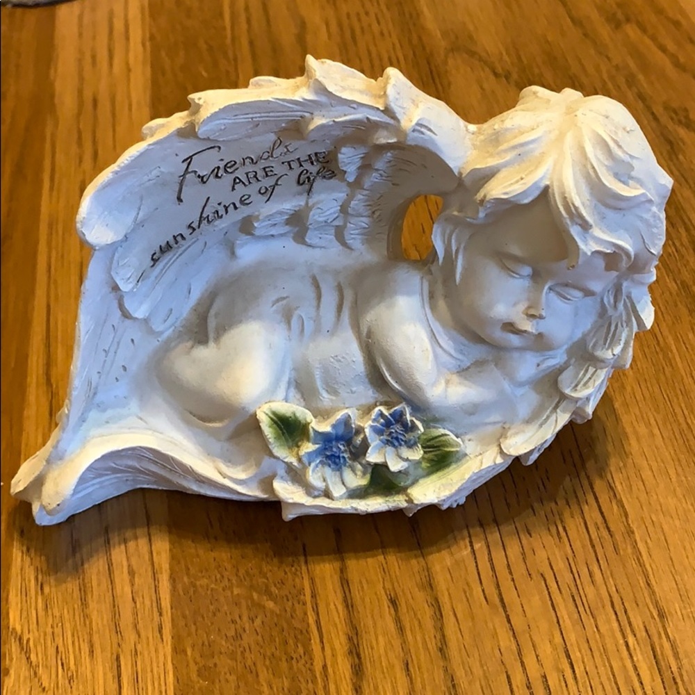 Friends are the Sunshine of life figurine.